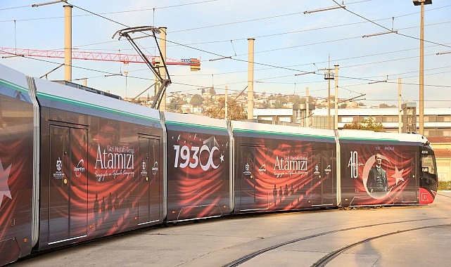 Otobüs ve tramvaylarda Ata’ya saygı
