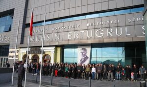 Şehir Tiyatroları Atatürk’ün Çocukluğunu “Merhaba Çocuk”la Anlattı