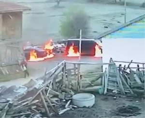 4 aracı yakılan muhtar: Eve sıçrasaydı facia olacaktı