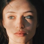 8 İşsiz kaldı, kendi imkanları ile tavuk çiftliği kurdu