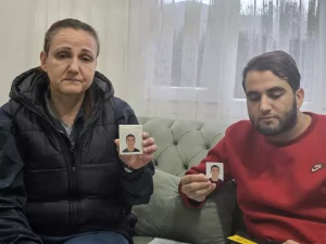 Abu Dabi’de tutuklanan kaptanın ailesi: Gemiden düşen demir internet kablosuna zarar vermiş, suçsuz yere hapiste