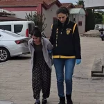 Adana’da iki evden ziynet eşyası çalan zanlı tutuklandı