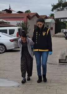 Adana’da iki evden ziynet eşyası çalan zanlı tutuklandı