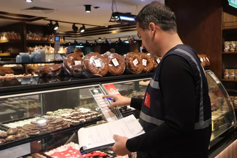 Adana’da yılbaşı öncesi fırın sektörüne fiyat denetimi