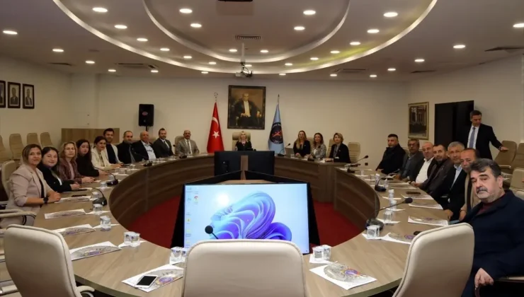 Akdeniz Üniversitesinde muhtarlara eğitim verildi