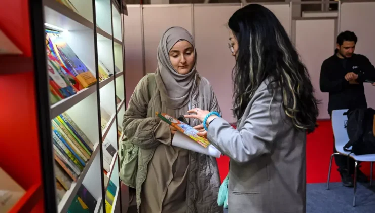 Albüm: 42. İstanbul Uluslararası Kitap Fuarı’nda Çinli Yayınevleri 700’den Fazla Eseri Ziyaretçilerle Buluşturuyor