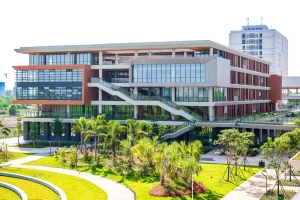 Albüm: Çin, Hainan Serbest Ticaret Limanı Aracılığıyla Eğitimde Dışa Açılmayı İlerletiyor