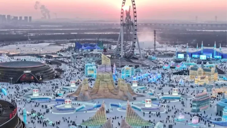 Albüm: Çin’de Düzenlenen 27. Harbin Buz ve Kar Dünyası Kapılarını Ziyaretçilere Açtı
