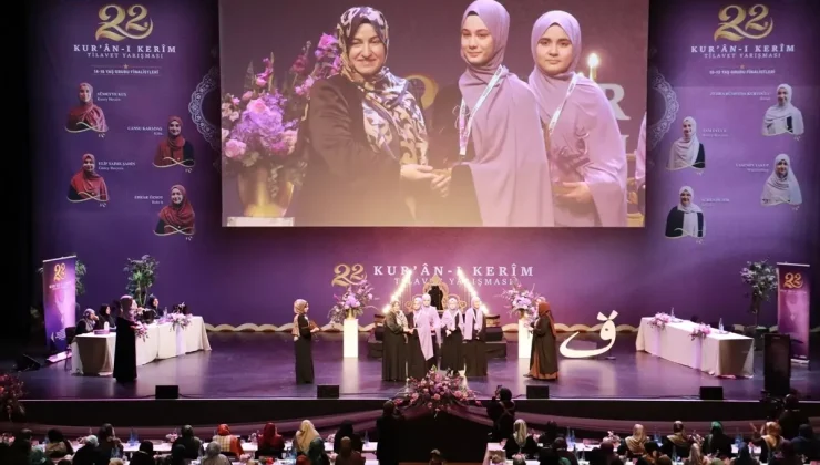 Almanya’da “Kadınlar 22. Kur’an-ı Kerim Tilavet Yarışması” düzenlendi