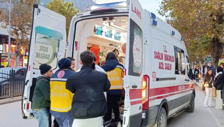 Amasya’da Motosiklet ile Otomobil Çarpıştı: 1 Yaralı