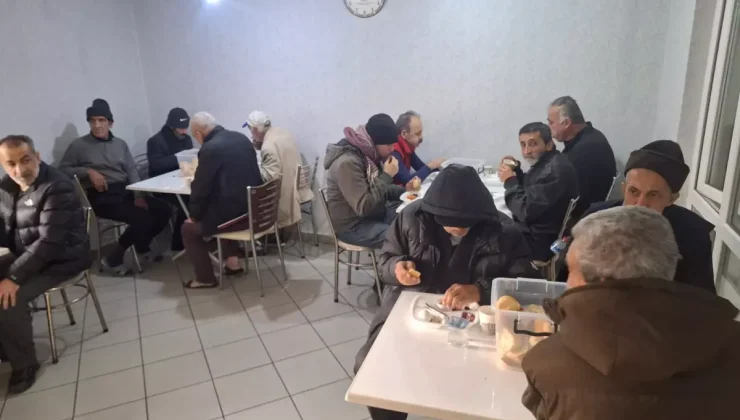 Ankara Valiliği, evsiz 293 kişiyi anlaşmalı otellerde barındırıyor