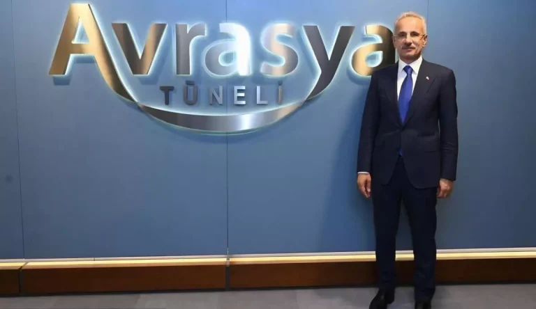 Bakan Uraloğlu: Avrasya Tüneli, 9 yılda 2,6 milyar dolar katkı sağladı
