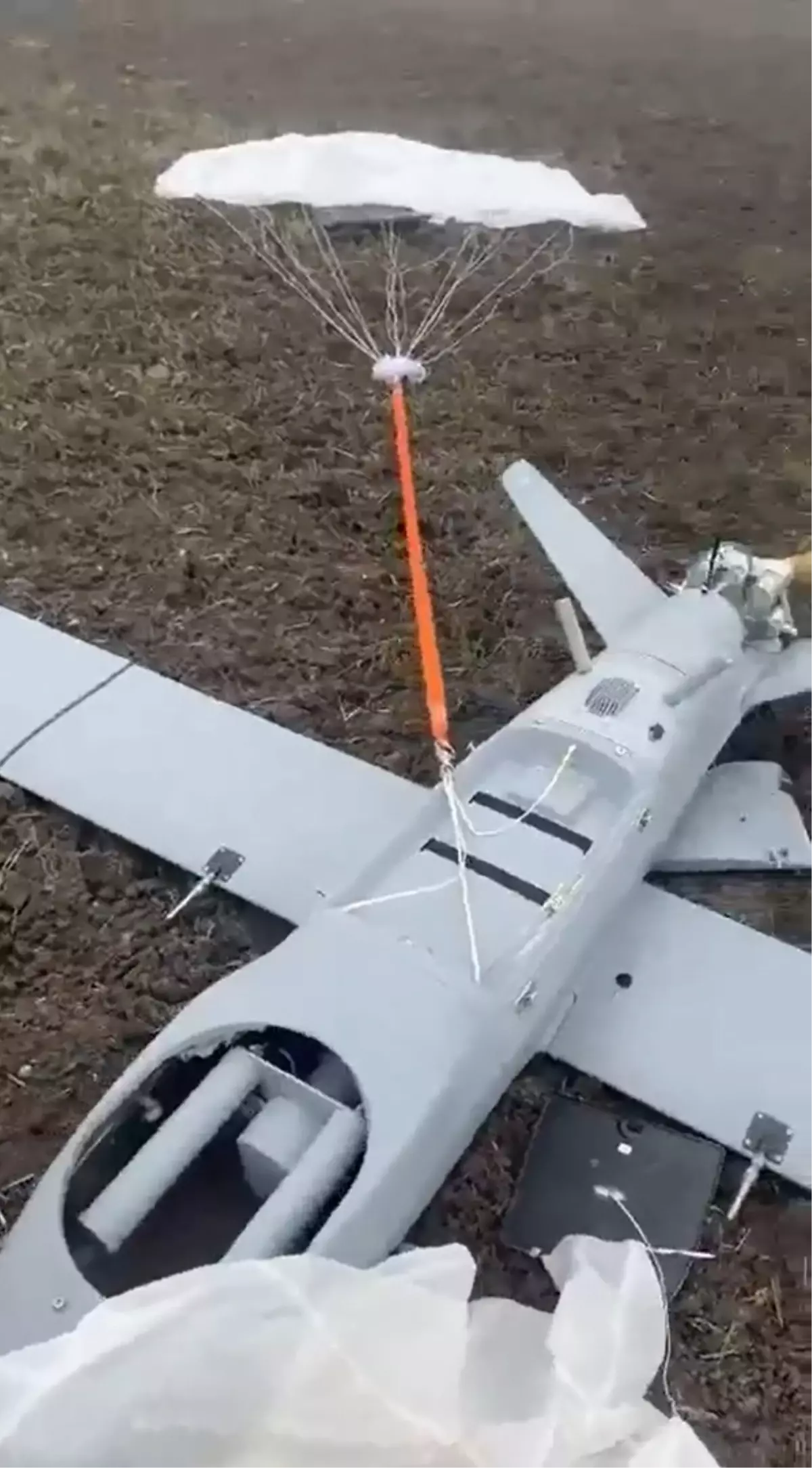 Balıkesir’de tarlaya düşen insansız hava aracı, Ankara’da inceleniyor