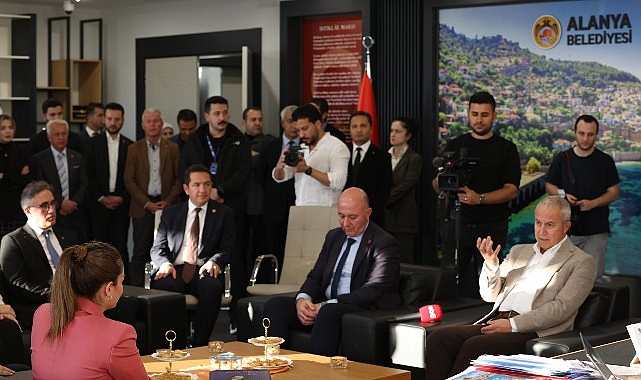 Başkan Vekili Büşra Özdemir Alanya’da