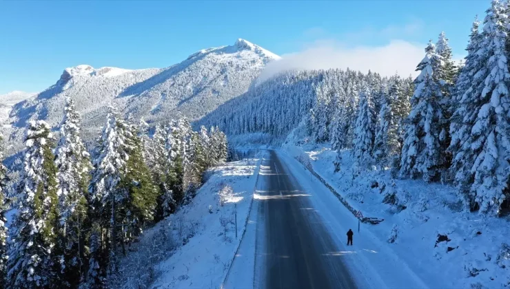Beyaz örtüyle kaplanan Küre Dağları dron ile görüntülendi