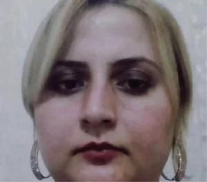 Bıçaklanarak öldürülen Gülhan, son yolculuğuna uğurlandı