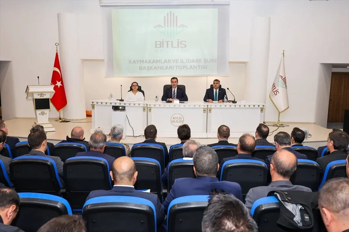 Bitlis’te “Kaymakamlar ve İl İdare Şube Başkanları Toplantısı” yapıldı