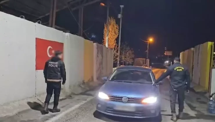 Bitlis’te Otomobilde Uyuşturucu Ele Geçirildi: 2 Tutuklama