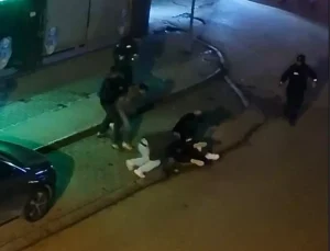 Bolu’da iki grup arasındaki kavga kamerada; bekçilerden biber gazlı müdahale