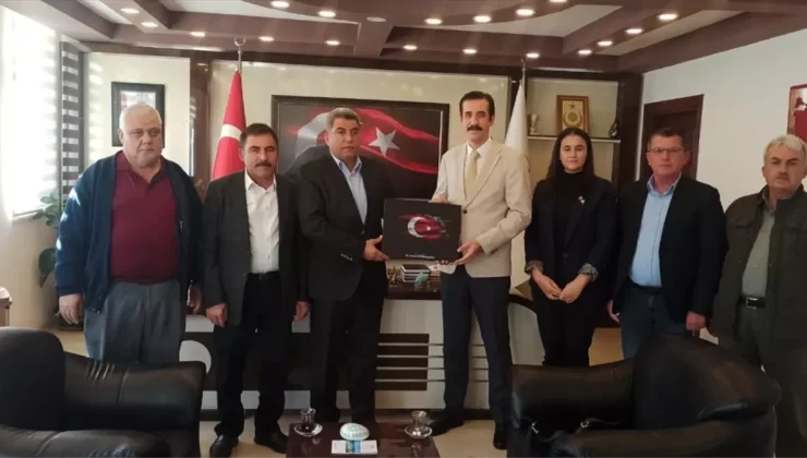 Bozyazı Kaymakamı Topsakaloğlu, MHP İlçe Başkanı Kara’yı kabul etti