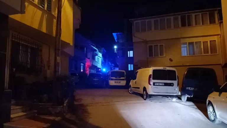 Bursa’da Baba ve Kızı Evlerinde Ölü Bulundu