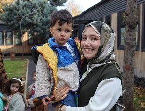 Büyükşehir’den ekranla büyüyen çocuklar için altın öneriler; “Ekranı yasaklamayalım, dengeli kullanalım”