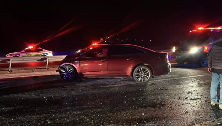 Çanakkale’de Ters Yöne Kaçan Otomobil Kaza Yaptı: 5 Ölü, 1 Yaralı