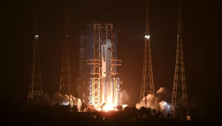 Çin Yeni İletişim Teknolojisi Test Uydusunu Uzaya Gönderdi