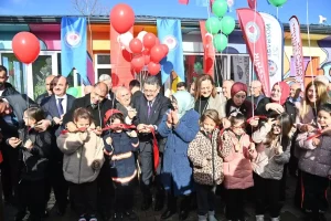 Çocuklara hayal merkezi; atıl okul ‘düşler köyü’ oldu