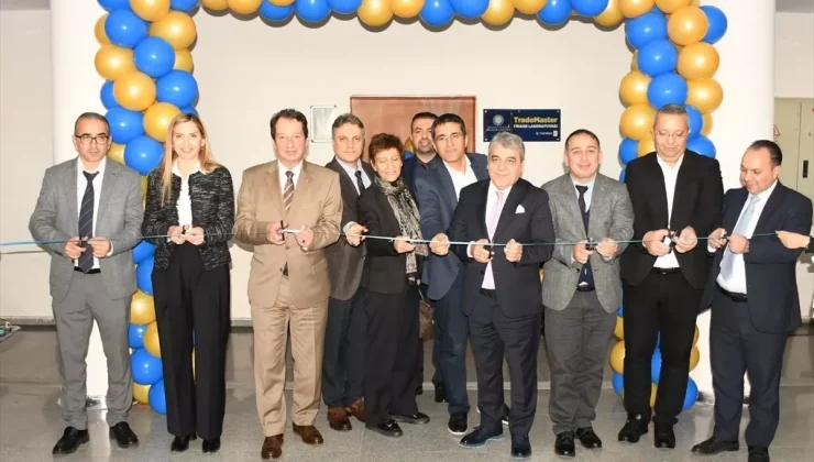 Dicle Üniversitesi’nde “TradeMaster Finans Laboratuvarı” hizmete açıldı
