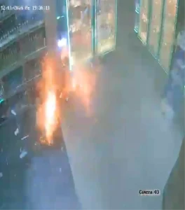 Diyarbakır’da markete patlayıcı madde atıp kaçan 2 şüpheli yakalandı