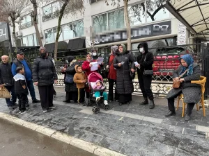 Düzce’de Kuyumcu Dolandırıcılığı Protestosu