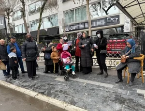 Düzce’de Kuyumcu Dolandırıcılığı Protestosu