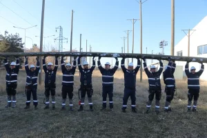 Elektrik işçileri zorlu kışa hazırlanıyor