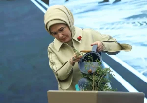 Emine Erdoğan, TOGEM-DER’in ‘Artsın Eksilmesin Dönüşüm Pazarı’nın açılışına katıldı