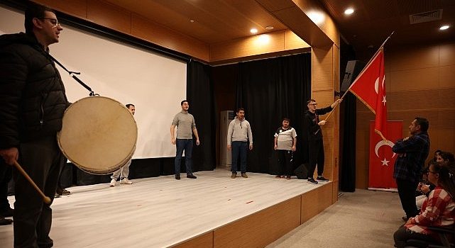 Engelleri aşan adımlar sahneye taşınıyor