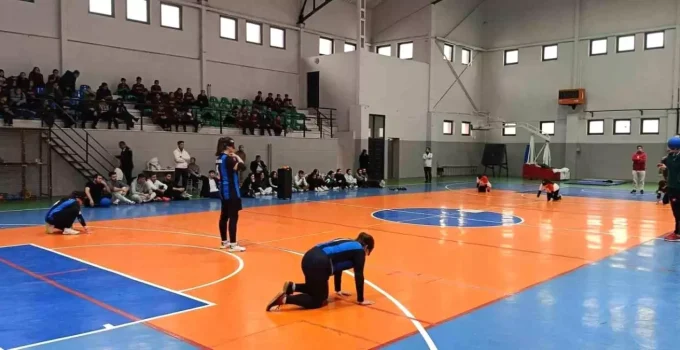 ERÜ’den görme engelli sporcular ile anlamlı etkinlik
