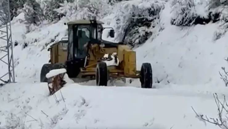 Erzincan’da 12 köy yolu, kardan kapandı