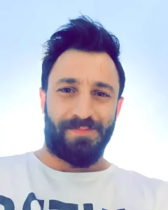 Evinde bıçakla ağır yaralandı; 4 gözaltı