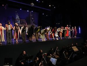 “Fosforlu Cevriye” Büyükçekmece’de Unutulmaz Bir Akşam Yaşattı