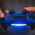 Fransız polisi barbarlaştı: Pariste kan gövdeyi götürdü