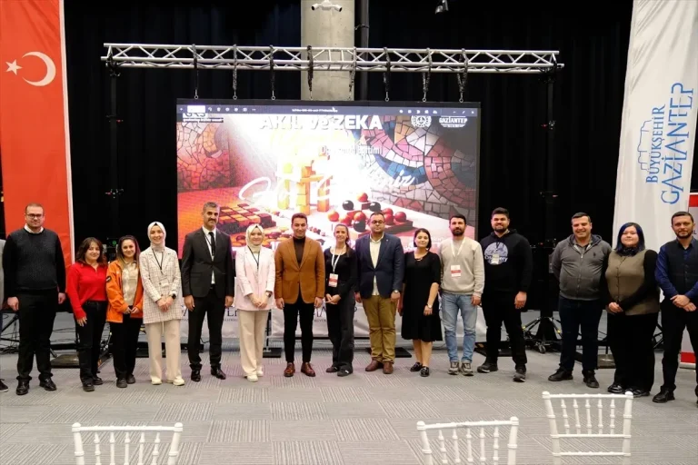 Gaziantep’te öğretmenlere akıl ve zeka oyunu eğitimi verildi