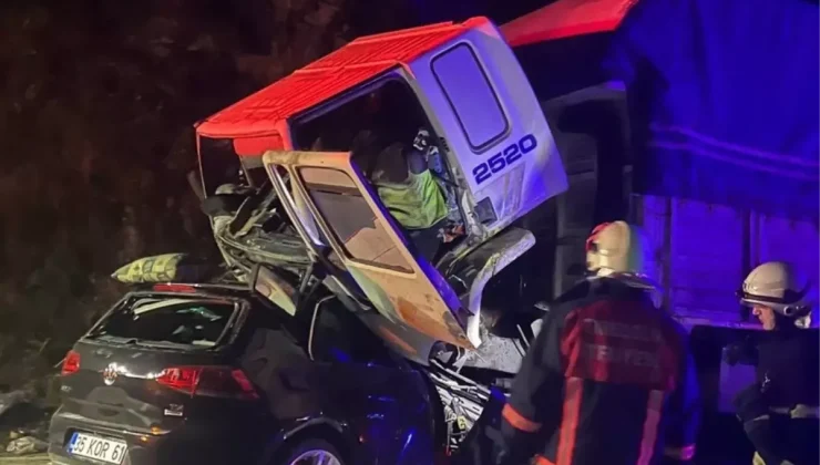 Giresun’da tır ile otomobilin çarpışması sonucu 3 kişi öldü, 1 kişi yaralandı