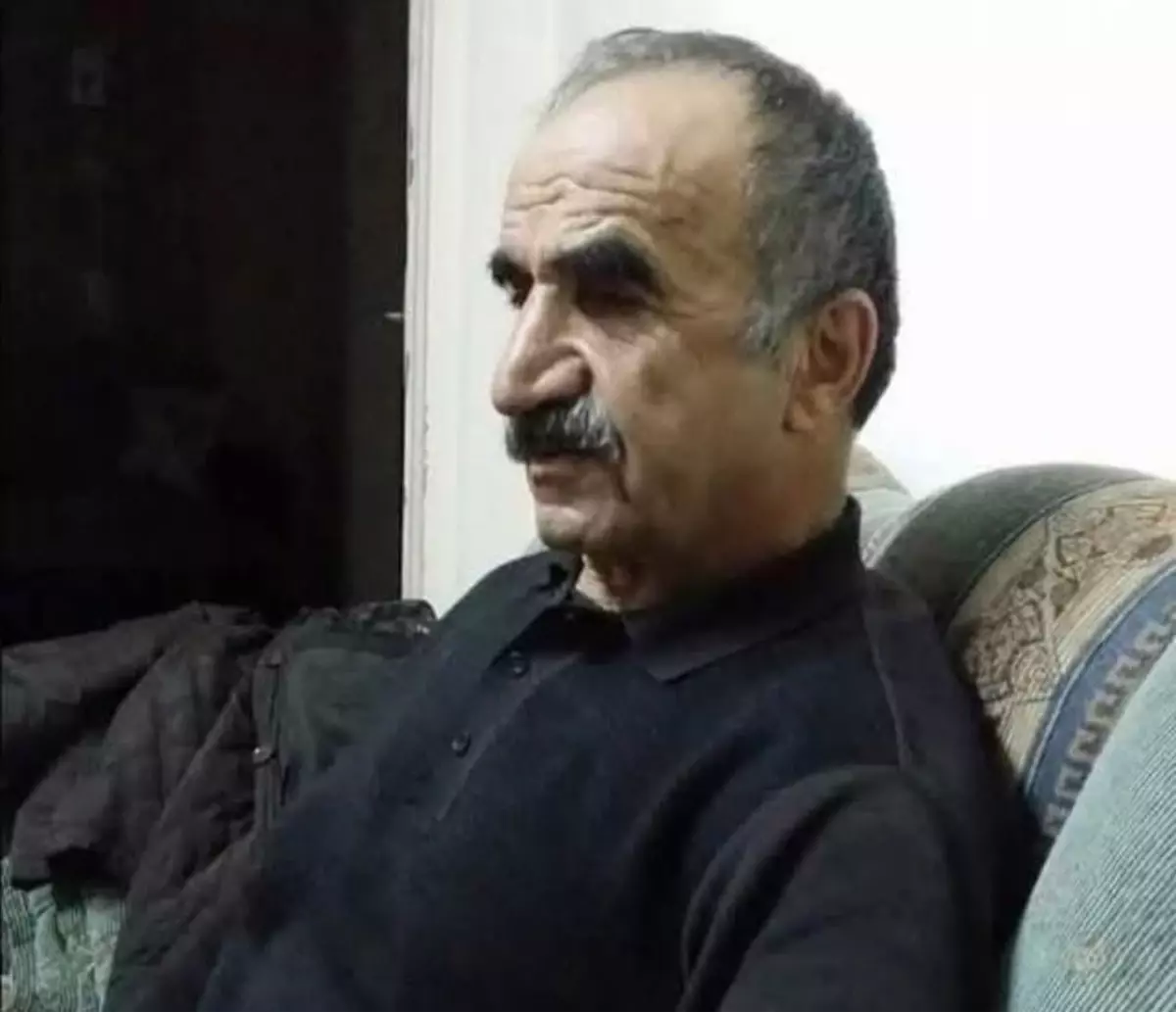 Hafif ticari araç ile otomobil çarpıştı; 1 ölü, 4 yaralı