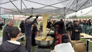 Hamsi ve Mıhlama Festivali’nde 1 ton mıhlama dağıtıldı