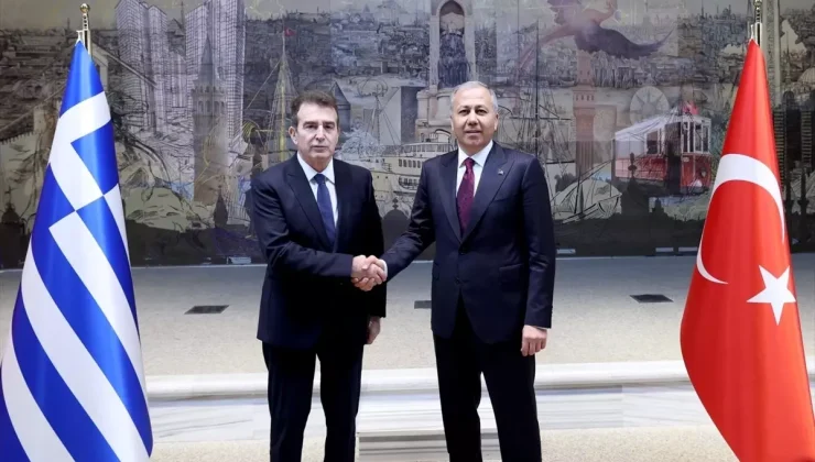İçişleri Bakanı Yerlikaya, Yunanistan Vatandaşı Koruma Bakanı Chrisochoidis ile görüştü Açıklaması