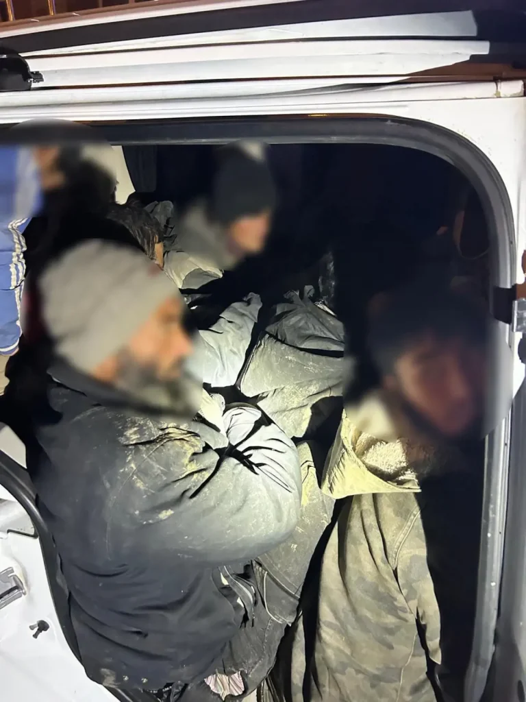 Iğdır’da 12 Afgan Kaçak Göçmen Yakalandı