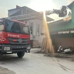 İnegöl’de mobilya imalathanesinde çıkan yangın söndürüldü