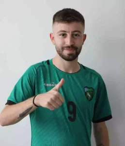 İzmit’teki silahlı kavgada yaralanan futbolcunun durumu ağır