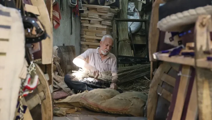 Kahramanmaraş’ta 60 yıllık semerci ustası mesleğini yaşatmaya çalışıyor